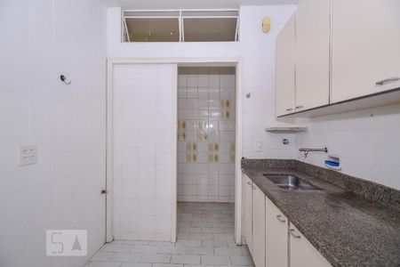 Cozinha de apartamento para alugar com 2 quartos, 75m² em Nova Suíça, Belo Horizonte