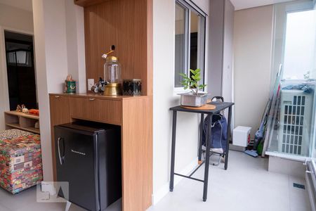 Varanda de apartamento à venda com 2 quartos, 68m² em Vila Anglo Brasileira, São Paulo
