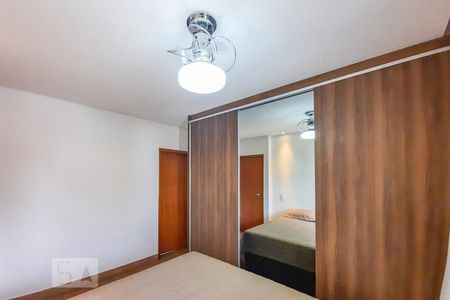 Apartamento à venda com 176m², 2 quartos e 2 vagas Apartamento à venda com 176m², 2 quartos e 2 vagasSuíte