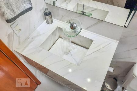 Apartamento à venda com 176m², 2 quartos e 2 vagas Apartamento à venda com 176m², 2 quartos e 2 vagasBanheiro da Suíte