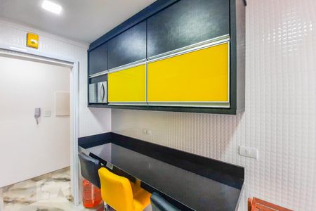 Apartamento à venda com 176m², 2 quartos e 2 vagas Apartamento à venda com 176m², 2 quartos e 2 vagasCozinha