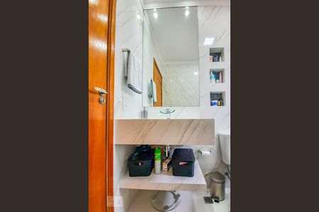 Apartamento à venda com 176m², 2 quartos e 2 vagas Apartamento à venda com 176m², 2 quartos e 2 vagasBanheiro da Suíte