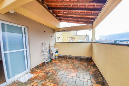 Apartamento à venda com 176m², 2 quartos e 2 vagas Apartamento à venda com 176m², 2 quartos e 2 vagasVaranda 1