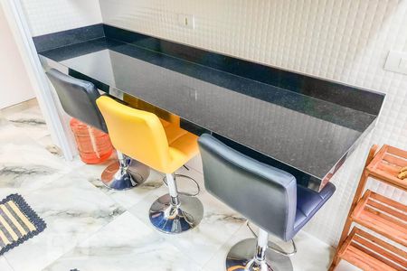 Apartamento à venda com 176m², 2 quartos e 2 vagas Apartamento à venda com 176m², 2 quartos e 2 vagasCozinha