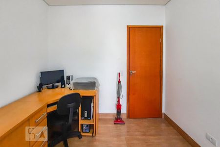 Apartamento à venda com 176m², 2 quartos e 2 vagas Apartamento à venda com 176m², 2 quartos e 2 vagasQuarto