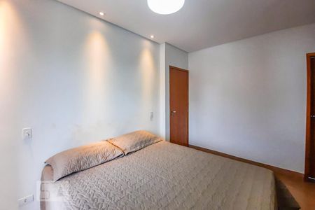 Apartamento à venda com 176m², 2 quartos e 2 vagas Apartamento à venda com 176m², 2 quartos e 2 vagasSuíte