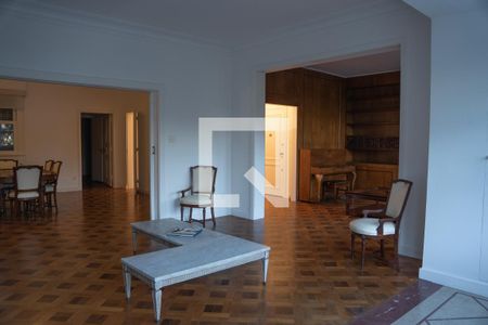 Apartamento à venda com 250m², 4 quartos e 1 vagaSala de TV