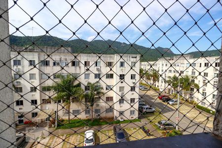 Vista da Sala de apartamento para alugar com 3 quartos, 58m² em Vargem Pequena, Rio de Janeiro
