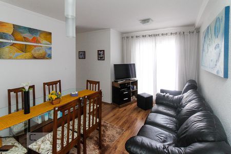 Sala de apartamento para alugar com 3 quartos, 60m² em Vila Ema, São Paulo