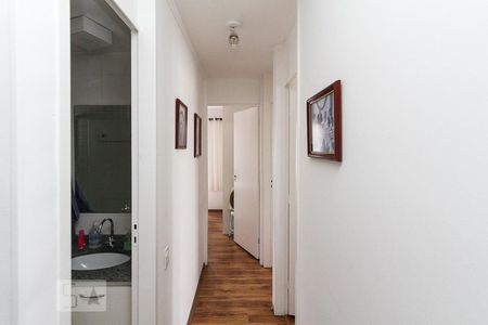 Corredor de apartamento para alugar com 3 quartos, 60m² em Vila Ema, São Paulo