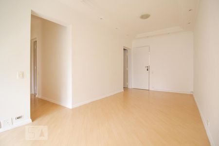 Sala de apartamento à venda com 2 quartos, 60m² em Vila Uberabinha, São Paulo