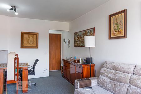 Sala de apartamento à venda com 3 quartos, 62m² em Vila Firmiano Pinto, São Paulo