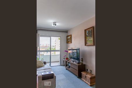 Sala de apartamento à venda com 3 quartos, 62m² em Vila Firmiano Pinto, São Paulo