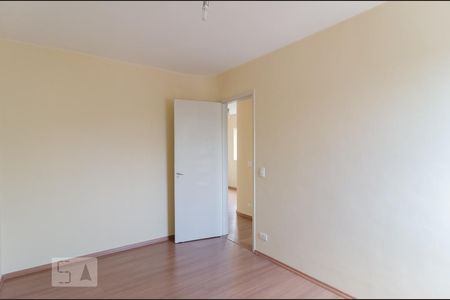 Quarto 1 de apartamento para alugar com 2 quartos, 49m² em Vila Parque Jabaquara, São Paulo