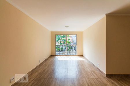 Sala de apartamento para alugar com 3 quartos, 79m² em Vila Campestre, São Paulo