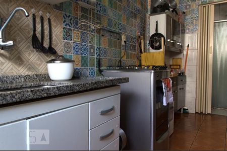 Cozinha de kitnet/studio à venda com 1 quarto, 33m² em Bela Vista, São Paulo