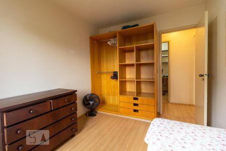 Quarto 1 de apartamento para alugar com 2 quartos, 90m² em Jardim Pinheiros, São Paulo
