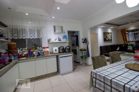 Cozinha de casa à venda com 3 quartos, 300m² em Ponte Sao Joao, Jundiaí