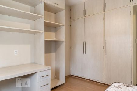 Quarto de apartamento para alugar com 3 quartos, 113m² em Ponta da Praia, Santos