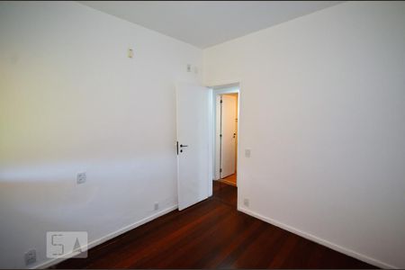 Quarto 1 de apartamento para alugar com 2 quartos, 79m² em Botafogo, Rio de Janeiro