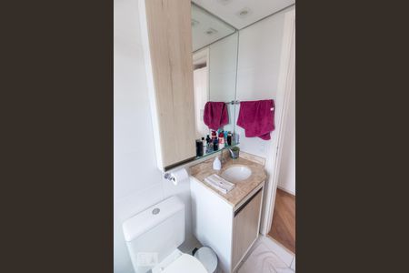 Banheiro de apartamento à venda com 2 quartos, 63m² em Vila Guarani (z Sul), São Paulo