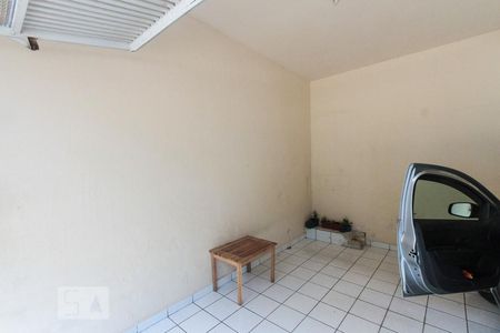Casa à venda com 105m², 2 quartos e 1 vaga Casa à venda com 105m², 2 quartos e 1 vagaGaragem