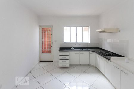 Casa à venda com 105m², 2 quartos e 1 vaga Casa à venda com 105m², 2 quartos e 1 vagaCozinha