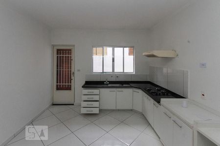 Casa à venda com 105m², 2 quartos e 1 vaga Casa à venda com 105m², 2 quartos e 1 vagaCozinha