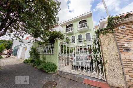 Fachada de casa para alugar com 4 quartos, 177m² em Água Fria, São Paulo