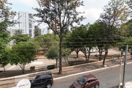 Quarto 1 de casa para alugar com 4 quartos, 300m² em Vila Guarani, São Paulo