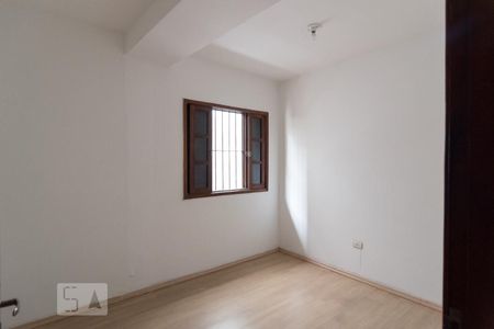 Quarto 2 de casa para alugar com 4 quartos, 300m² em Vila Guarani, São Paulo