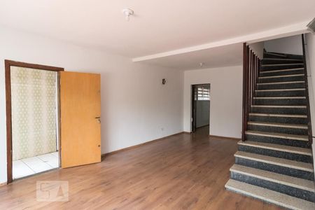 Sala de casa para alugar com 4 quartos, 300m² em Vila Guarani, São Paulo