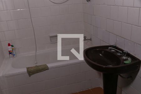 Banheiro de apartamento para alugar com 2 quartos, 90m² em Centro Histórico, Porto Alegre