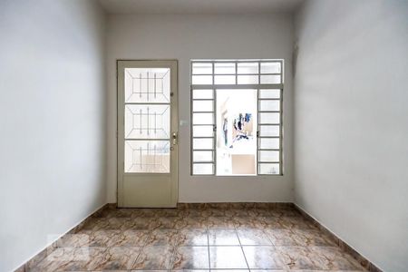 Sala de casa para alugar com 1 quarto, 80m² em Vila Nivi, São Paulo
