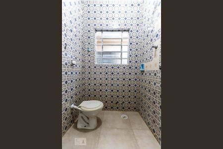 Banheiro de casa para alugar com 1 quarto, 80m² em Vila Nivi, São Paulo