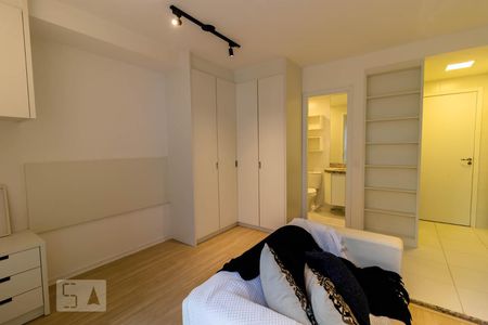 Sala/Quarto de kitnet/studio para alugar com 1 quarto, 30m² em Liberdade, São Paulo