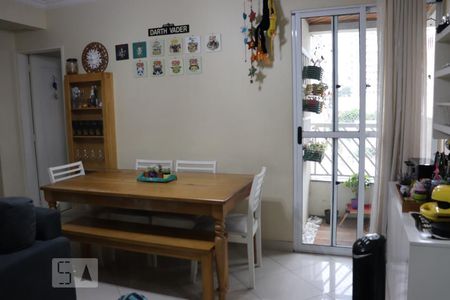 Sala de apartamento à venda com 2 quartos, 55m² em Jardim Bela Vista, Santo André