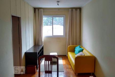 Sala de kitnet/studio para alugar com 1 quarto, 45m² em Centro, São Bernardo do Campo