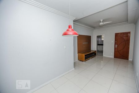 Sala de apartamento para alugar com 3 quartos, 65m² em Santa Rosa, Niterói