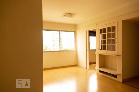 Apartamento para alugar com 87m², 3 quartos e 1 vagaSala