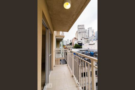 Sacada de kitnet/studio para alugar com 1 quarto, 29m² em Liberdade, São Paulo