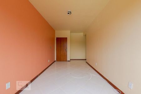 Sala de apartamento para alugar com 3 quartos, 72m² em Jardim Itu-sabará, Porto Alegre