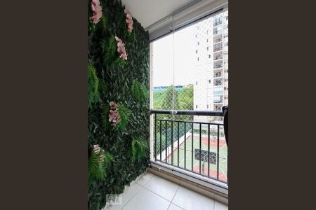 Varanda da sala de apartamento para alugar com 3 quartos, 65m² em Jardim Caboré, São Paulo