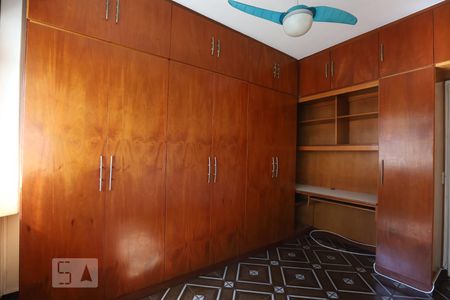 Quarto de apartamento para alugar com 2 quartos, 54m² em Estácio, Rio de Janeiro