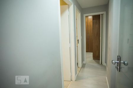 Corredor de apartamento para alugar com 2 quartos, 67m² em Vila Monte Alegre, São Paulo