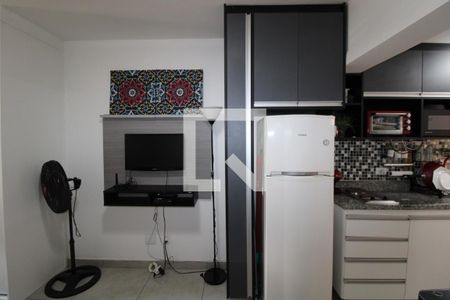 Sala de kitnet/studio para alugar com 1 quarto, 35m² em Centro, Campinas