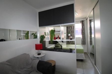 Quarto de kitnet/studio para alugar com 1 quarto, 35m² em Centro, Campinas