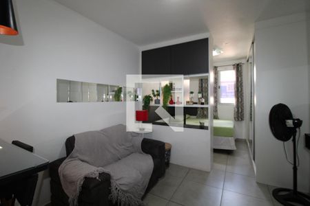 Sala de kitnet/studio para alugar com 1 quarto, 35m² em Centro, Campinas