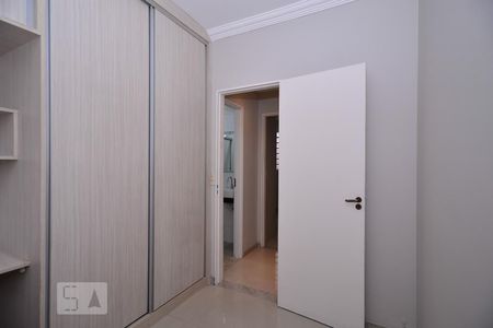 Quarto 2 de apartamento à venda com 2 quartos, 45m² em Itapoã, Belo Horizonte