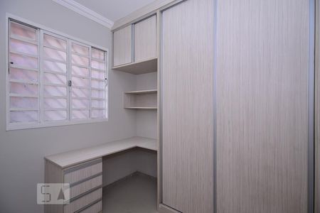 Quarto 2 de apartamento à venda com 2 quartos, 45m² em Itapoã, Belo Horizonte